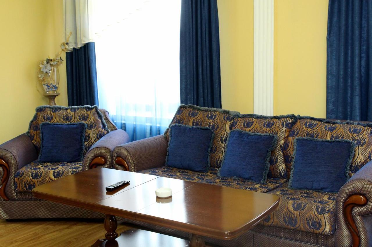 Golden Apricot Bed & Breakfast Gyumri Ngoại thất bức ảnh